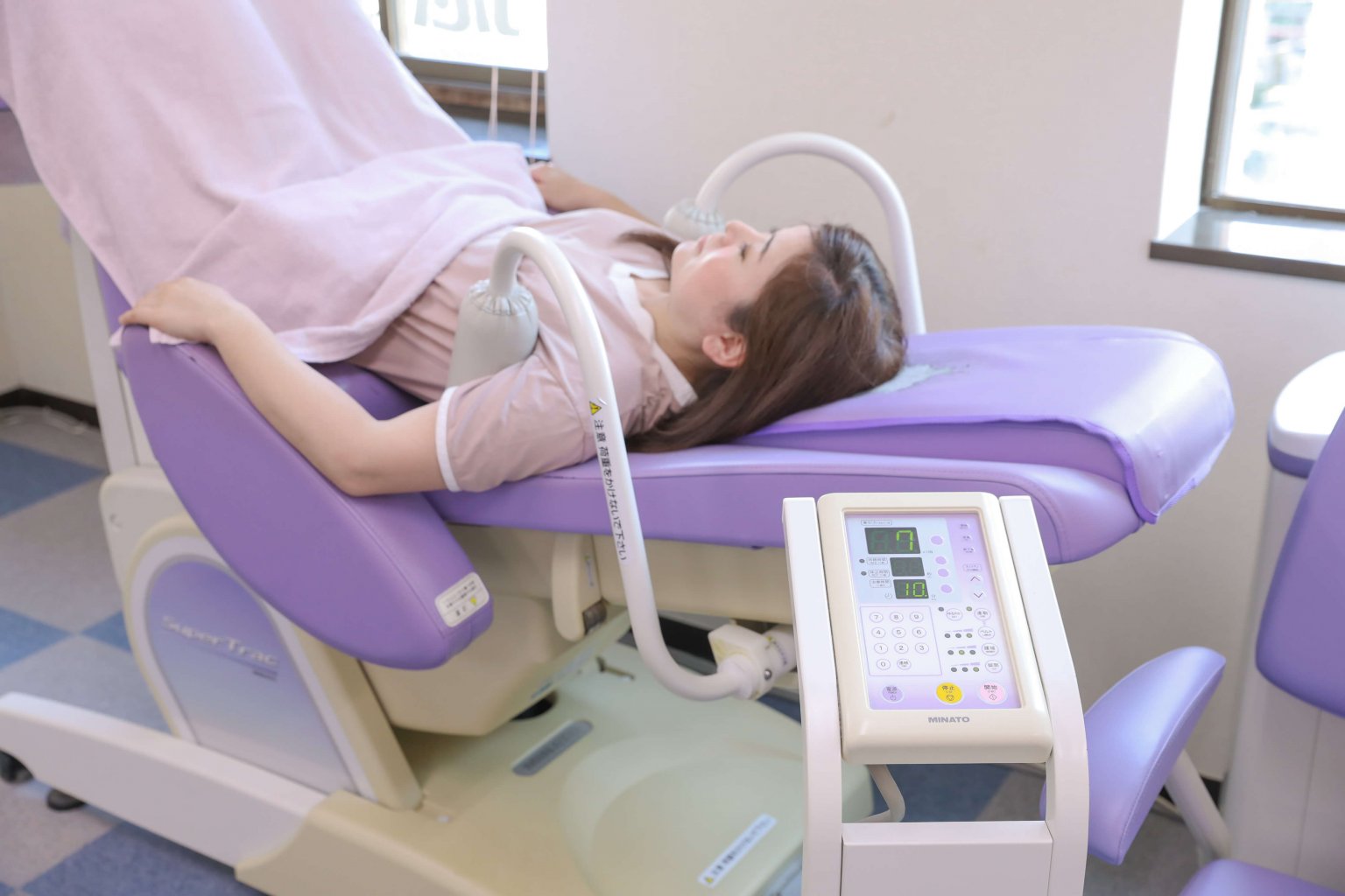 脊椎の牽引にどのように備えることができますか?